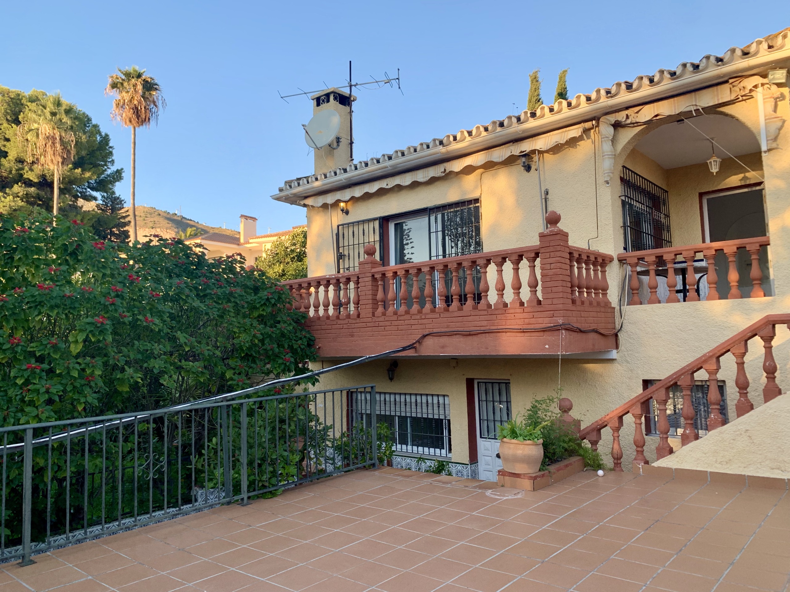 Villa en Benalmadena con dos viviendas