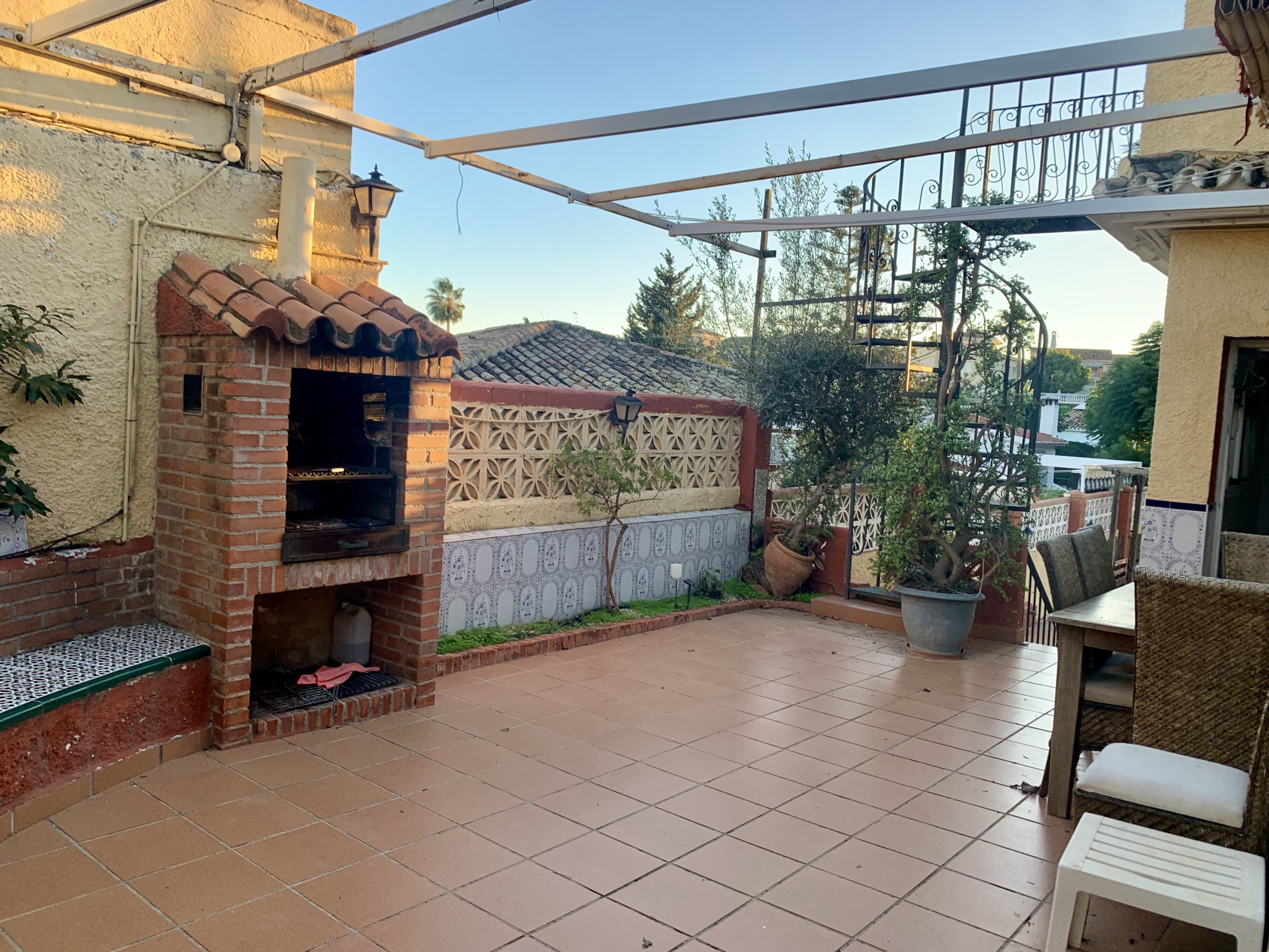 Villa en Benalmadena con dos viviendas