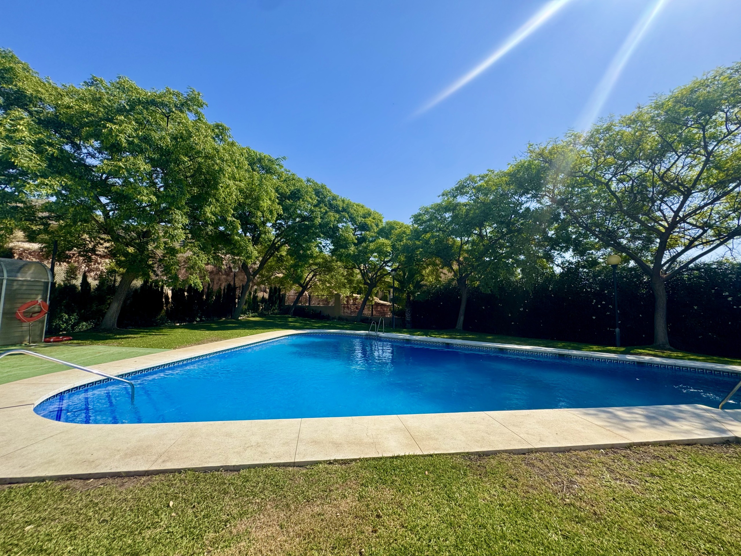 Urbanización con piscina en Santangelo Norte