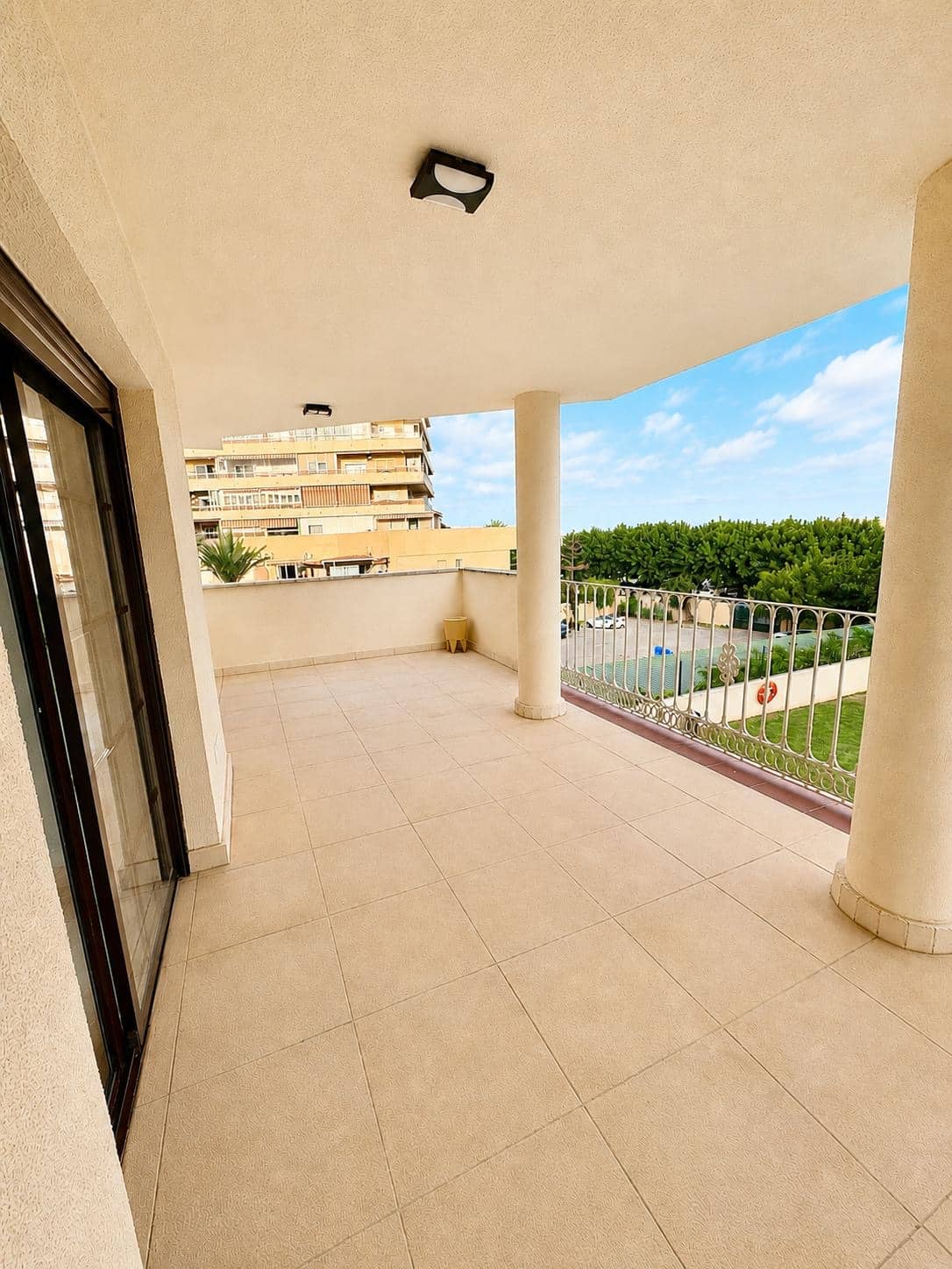 urbanización con piscina benalmádena