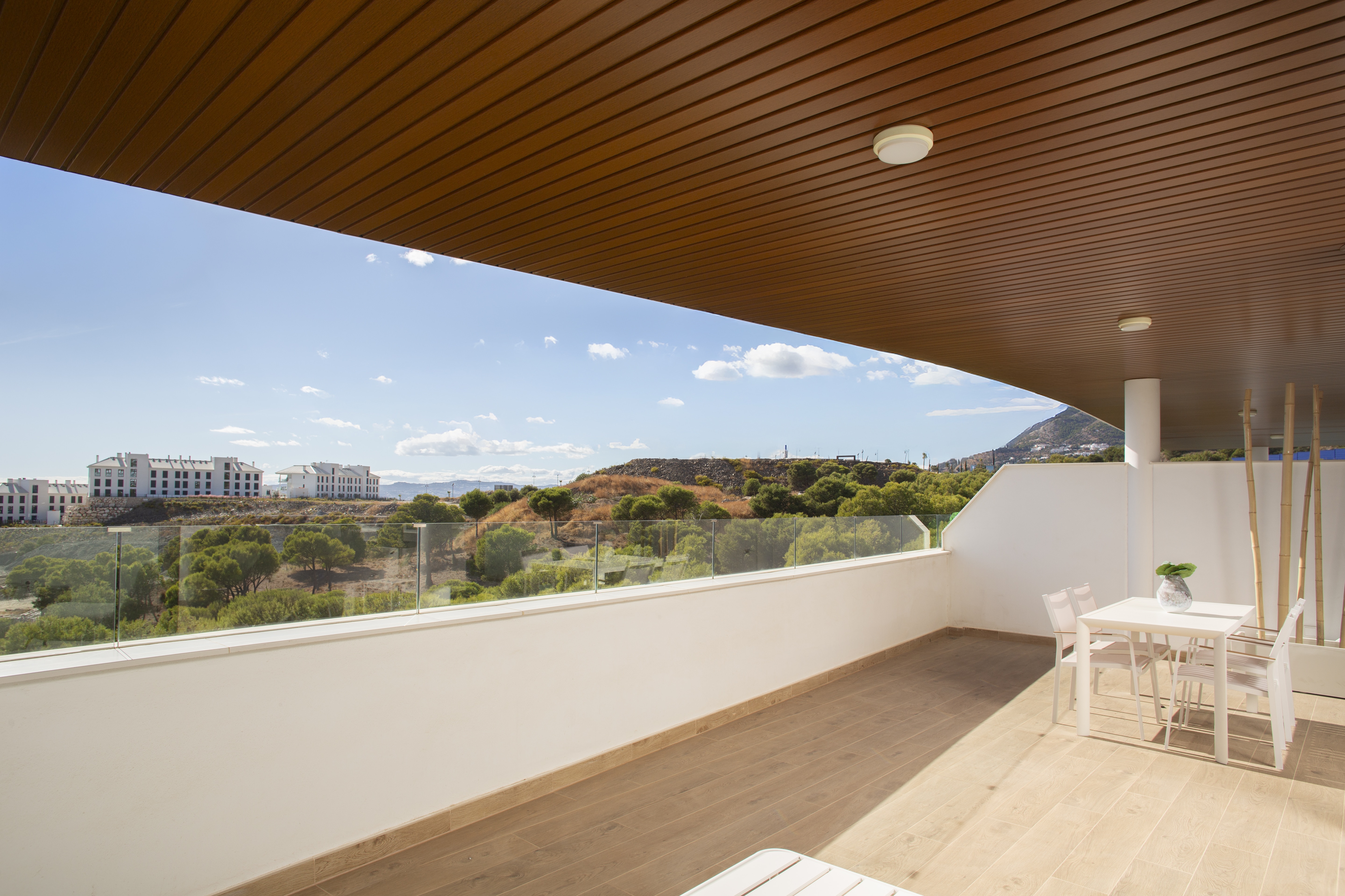 Vivir en la Costa del Sol con servicios exclusivos y naturaleza