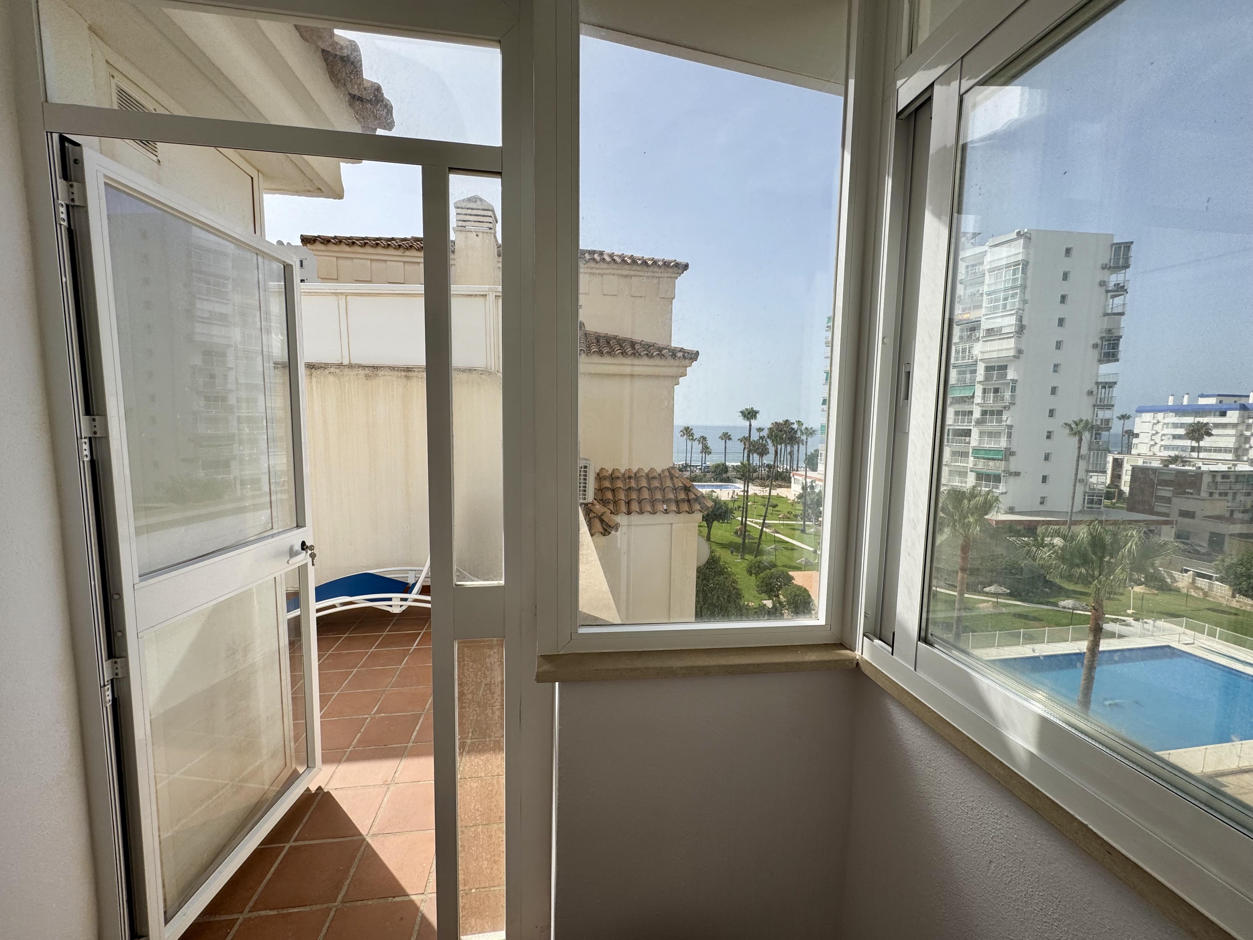 ático con vistas al mar benalmádena
