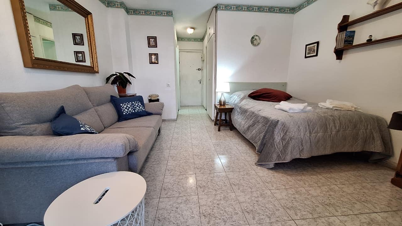 Estudio con terraza en Gamonal Benalmádena