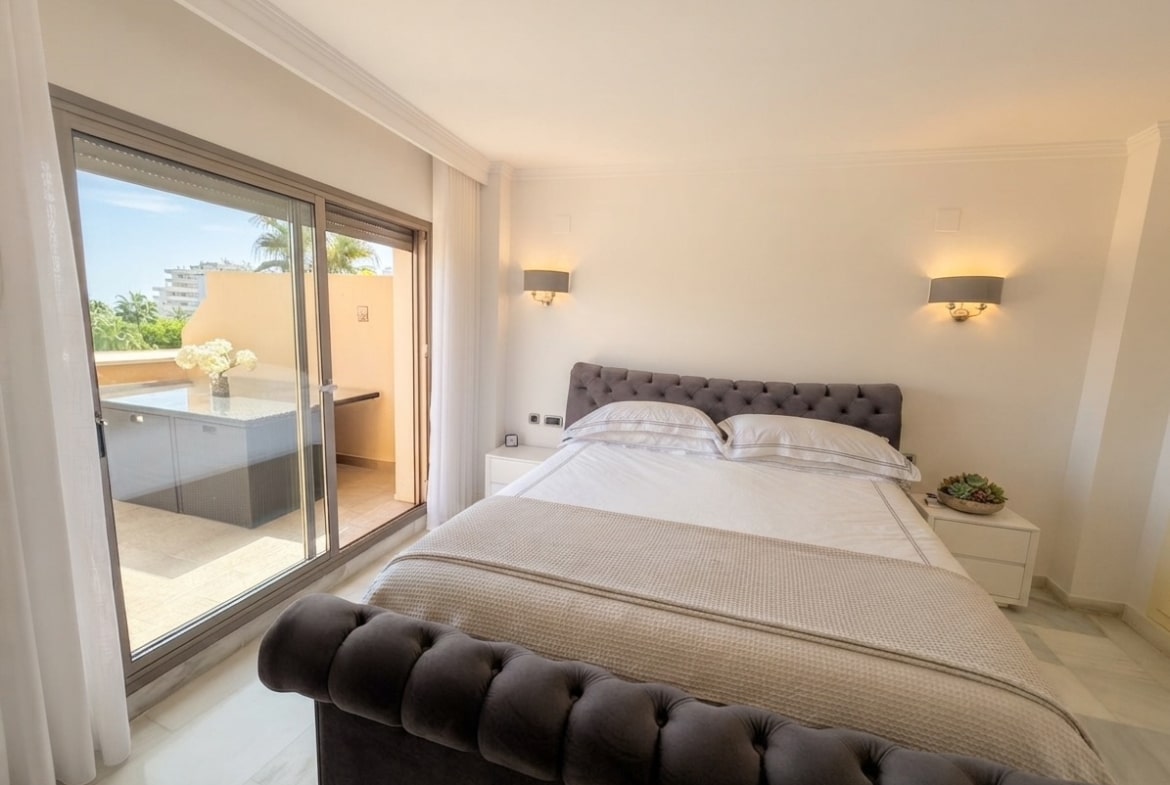 dormitorio principal con terraza