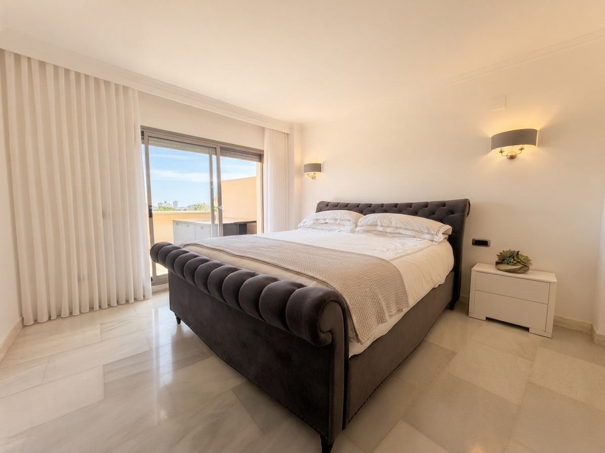 dormitorio principal con terraza
