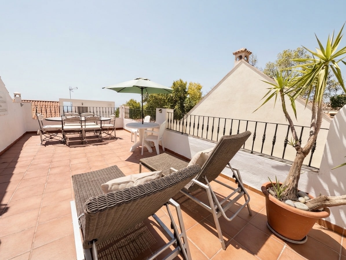 solarium de casa pareada con vistas al mar