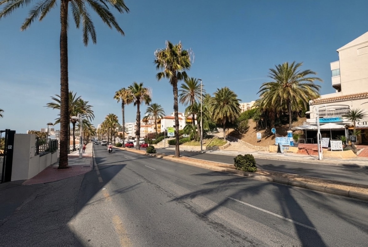 Paseo marítimo de playa Santa Ana Benalmadena Costa